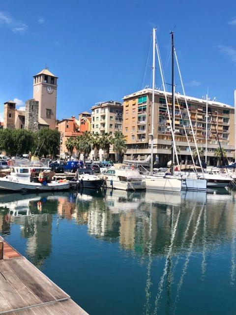 Apartmán Sabrina'S Relax Fra Mare E Storia Savona Exteriér fotografie