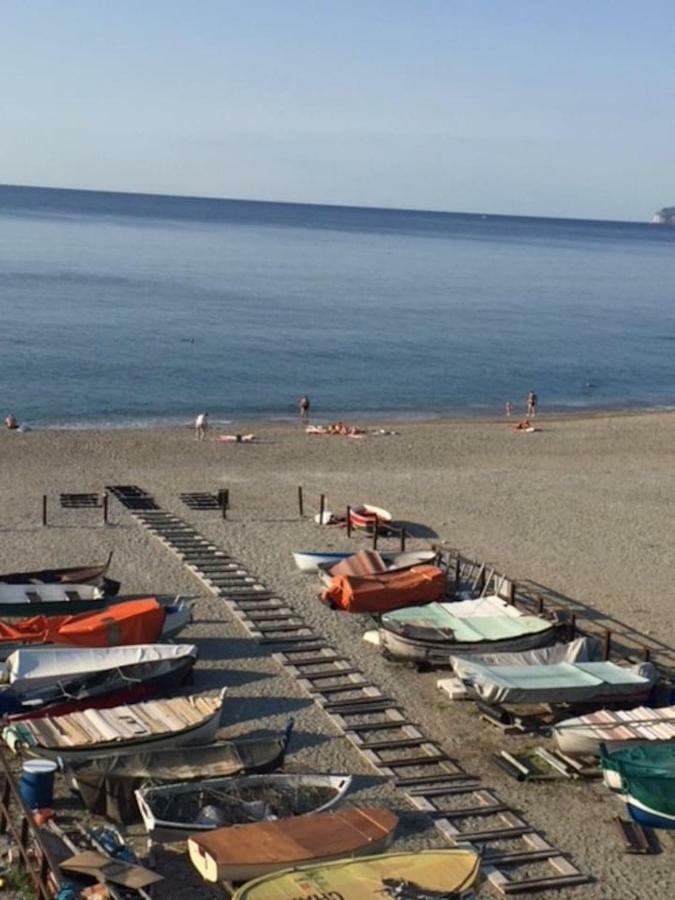 Apartmán Sabrina'S Relax Fra Mare E Storia Savona Exteriér fotografie